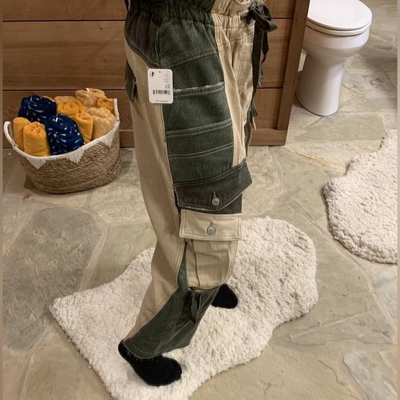 ✨ HP x 2 ✨ NWOTS FP TERRA UTILITY PANT (S) - Picture 6 of 6